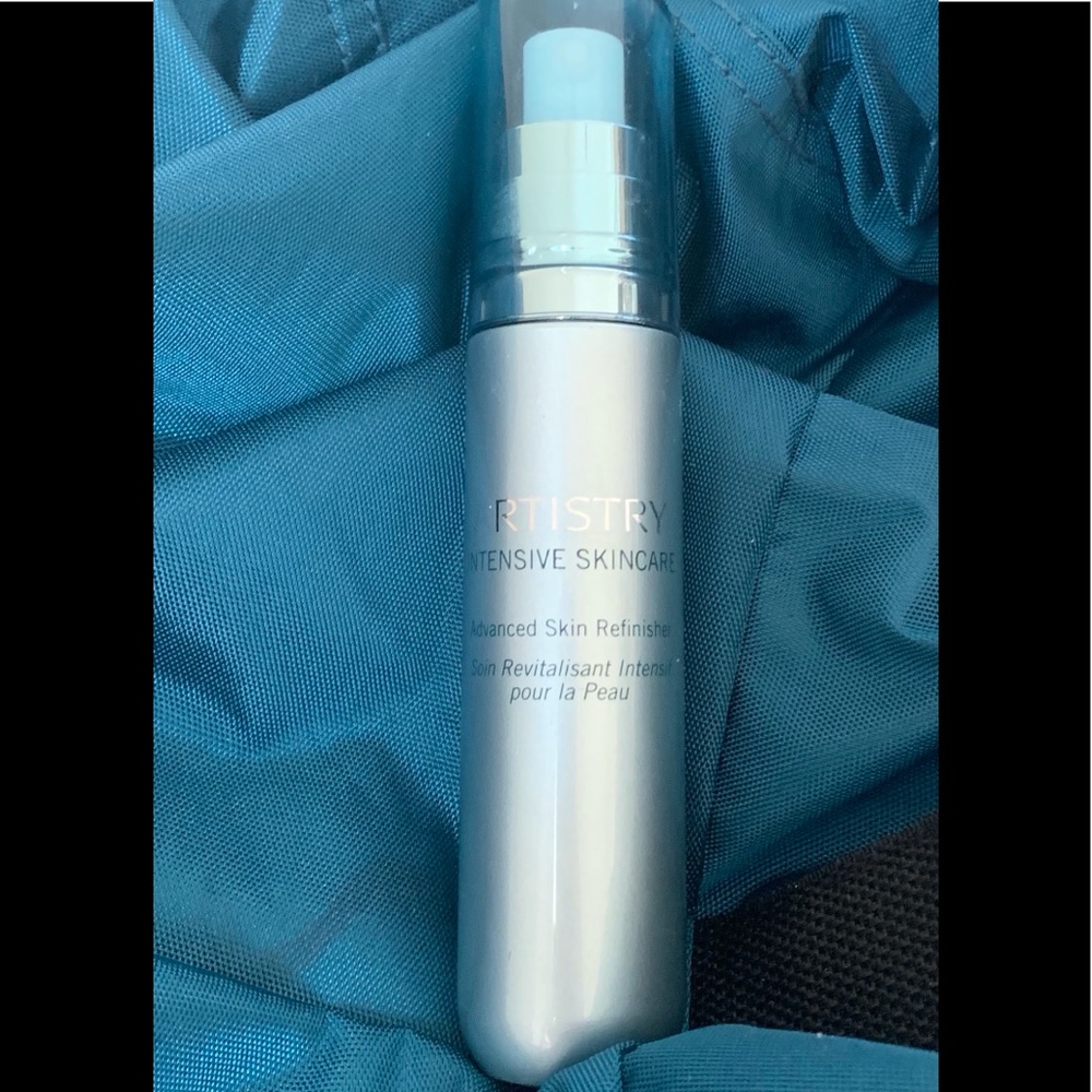NWOB 🥰🤩👏🧖‍♀️Artistry Advanced Skin Refinish